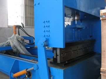 Hidrolik Kemer sıkma makinesi Çatı Panel Rulo Şekillendirme Makinesi 0-10m / dak